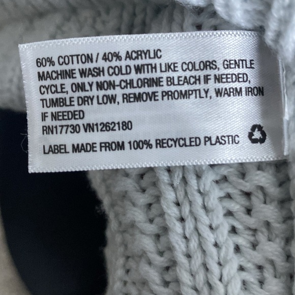 Universal Thread Pale Blue Sweater Sz L NWT - Picture 7 of 8